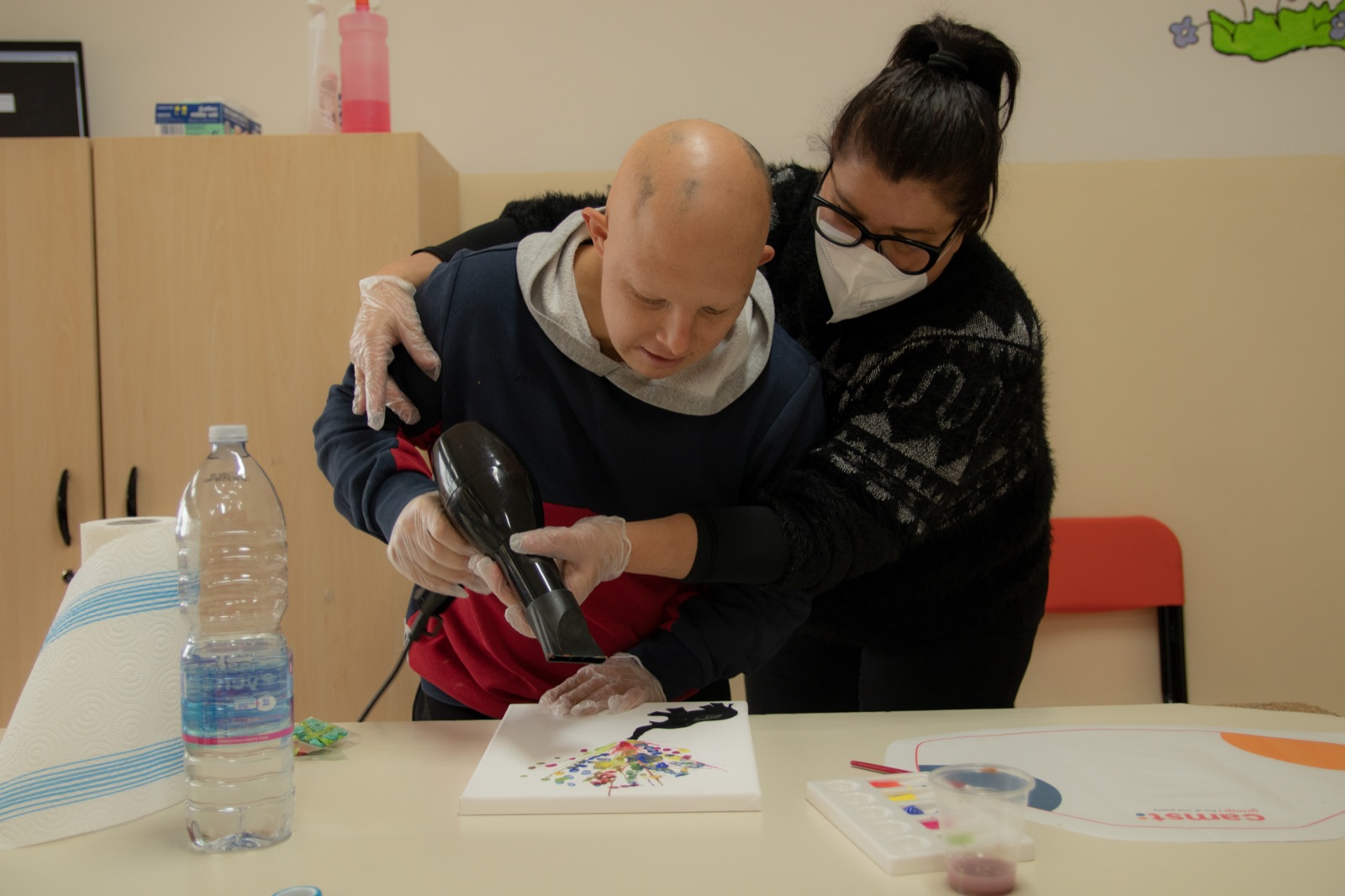 Un laboratorio creativo al centro diurno