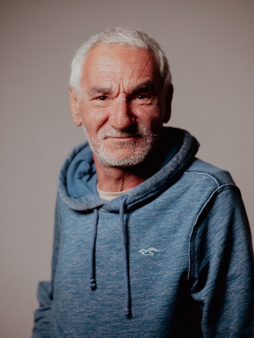 Ritratto Polaroid di un ospite anziano del dormitorio